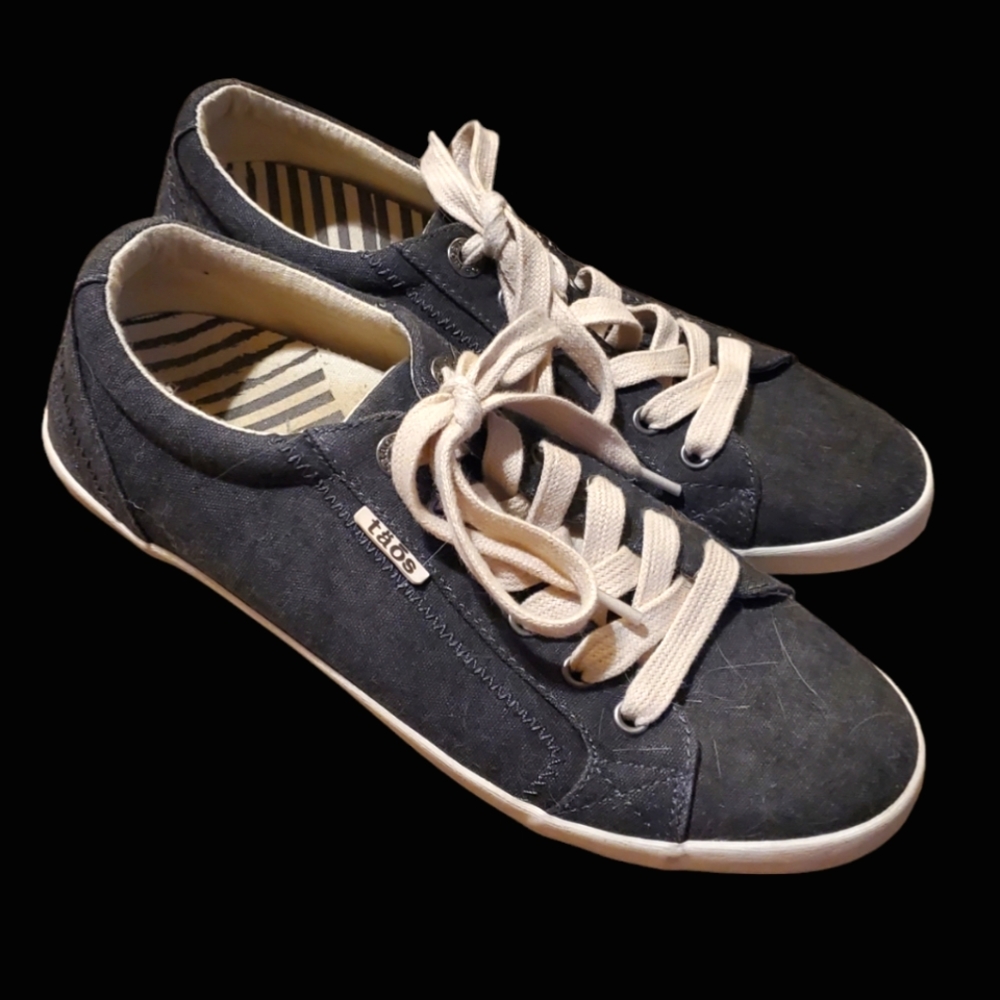 Taos Women's Star Canvas Sneaker Charcoal Wash 8 M